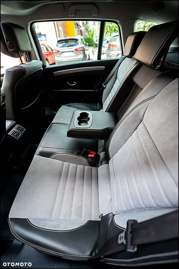 Renault Laguna Grandtour dCi 150 FAP GT - 34