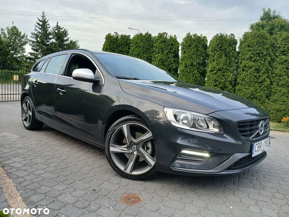 Volvo V60 D3 R-Design Momentum - 11