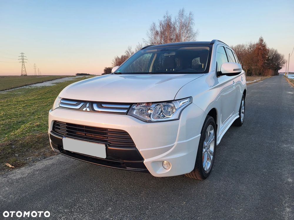 Mitsubishi Outlander 2.0 2WD - 2