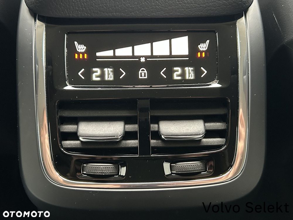 Volvo XC 90 - 33