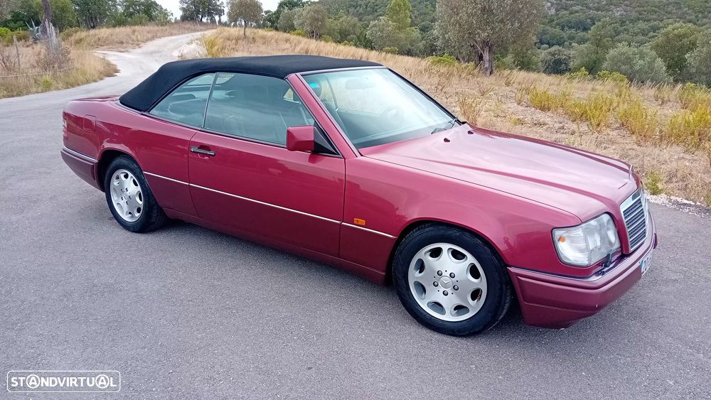 Mercedes-Benz E 200 - 1