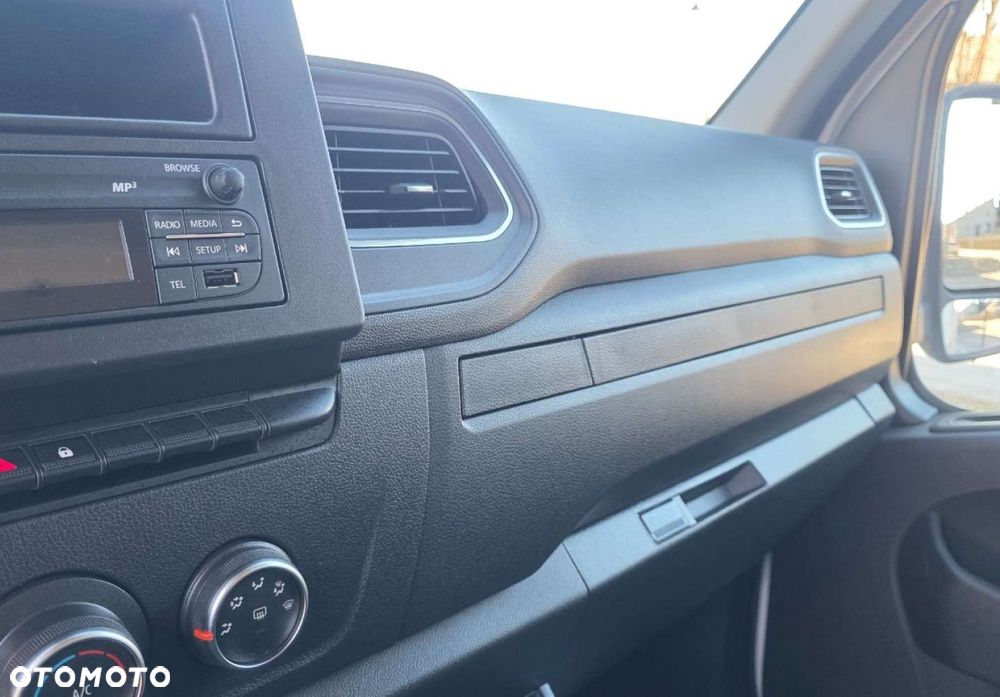 Renault Master - 18