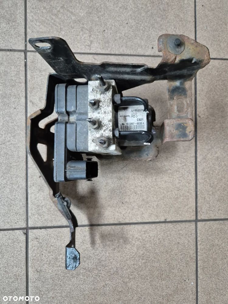 POMPA ABS STEROWNIK OPEL COMBO D  FIAT DOBLO III  11-19r.