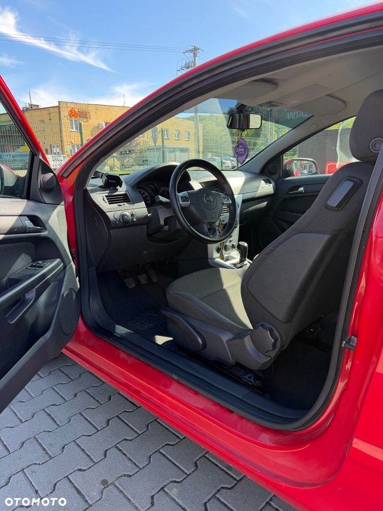 Opel Astra 1.6 Essentia - 8