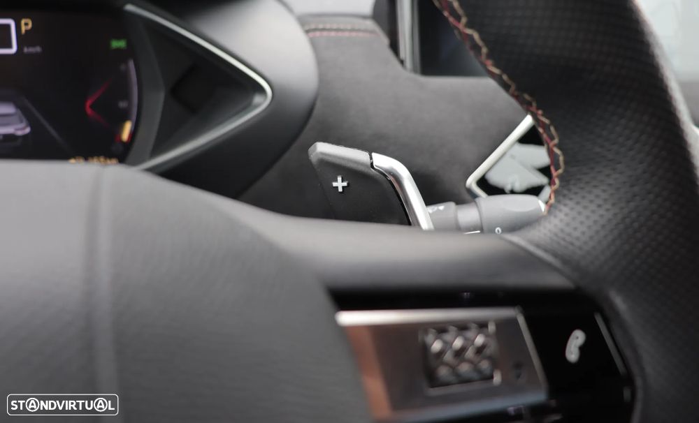 DS DS3 Crossback PureTech 130 Aut. PERFORMANCE LINE + - 33