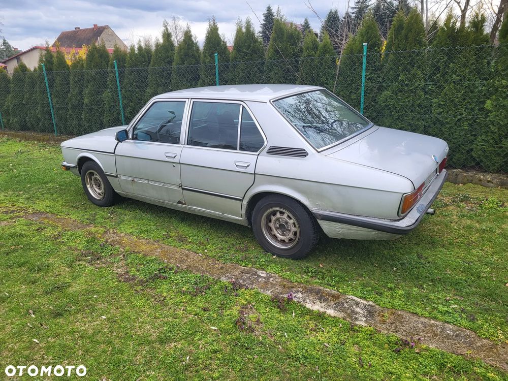 BMW Seria 5 525 - 5