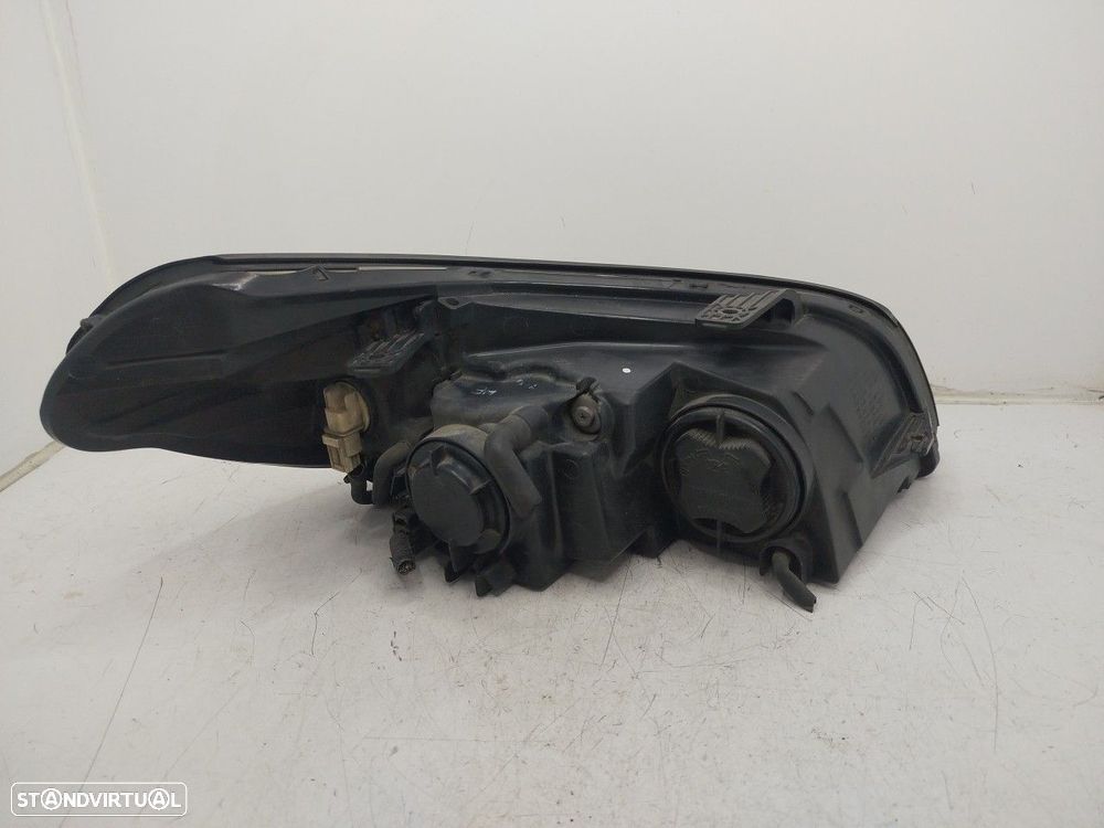 Farol/ Otica Dianteiro Esq Chevrolet Epica (Kl1_) - 1