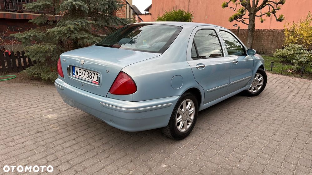 Lancia Lybra - 8