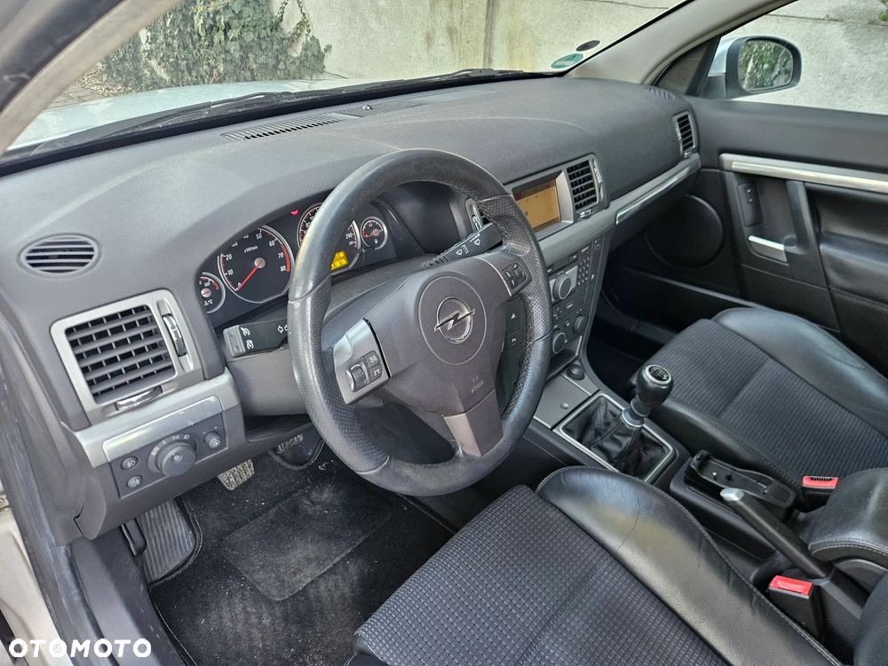 Opel Vectra 2.2 GTS - 11