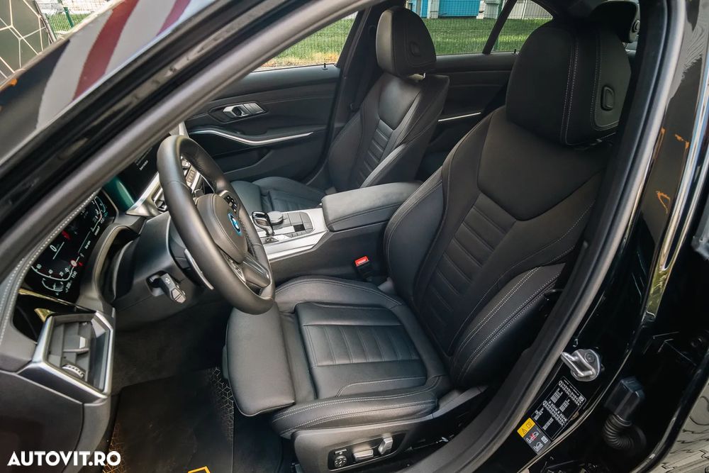 BMW Seria 3 330e xDrive AT PHEV - 24