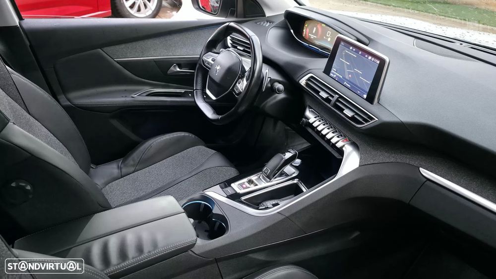 Peugeot 3008 - 18