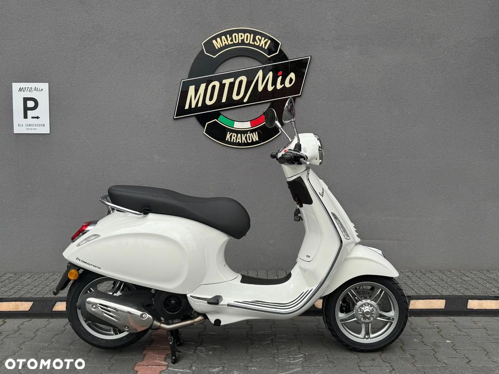Vespa Primavera - 4