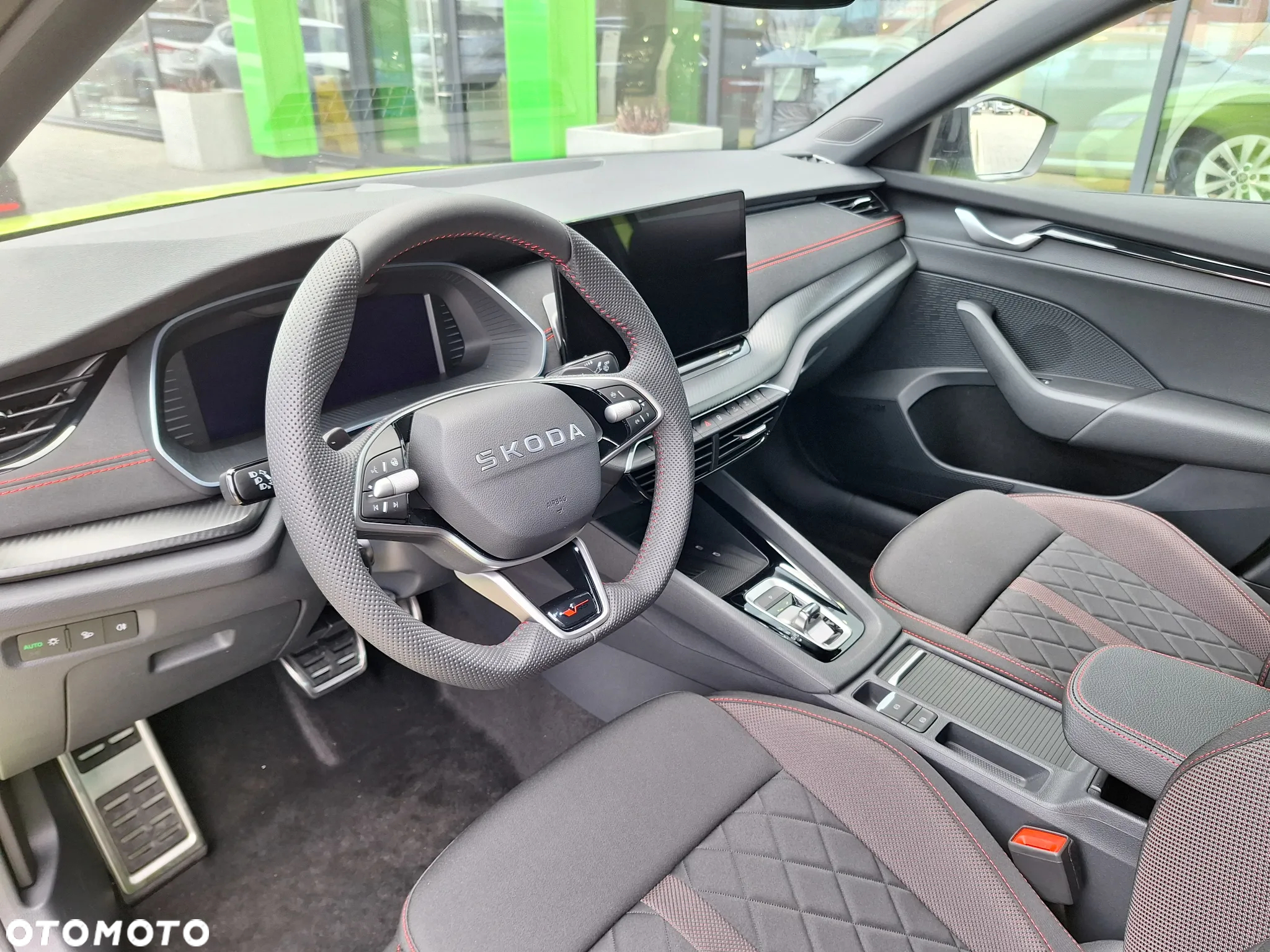 Skoda Octavia 2.0 TSI RS DSG - 9