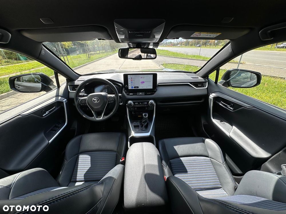 Toyota RAV4 2.5 Hybrid Selection 4x2 - 6