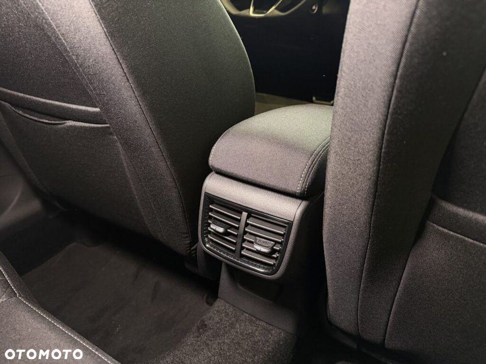 Skoda Fabia 1.0 TSI Monte Carlo DSG - 33