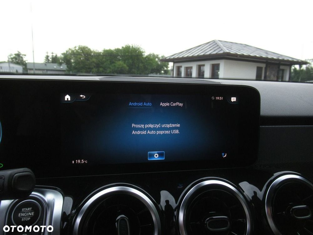 Mercedes-Benz GLB 200 7G-DCT - 34