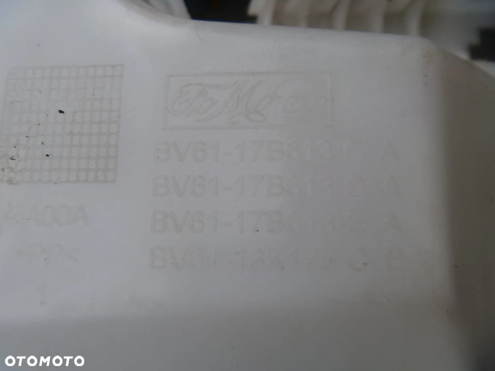 FORD FOCUS MK3 ZBIORNICZEK PŁYNU SPRYSKIWACZY POMPKA ORYGINAŁ BV6117B613AC - 3