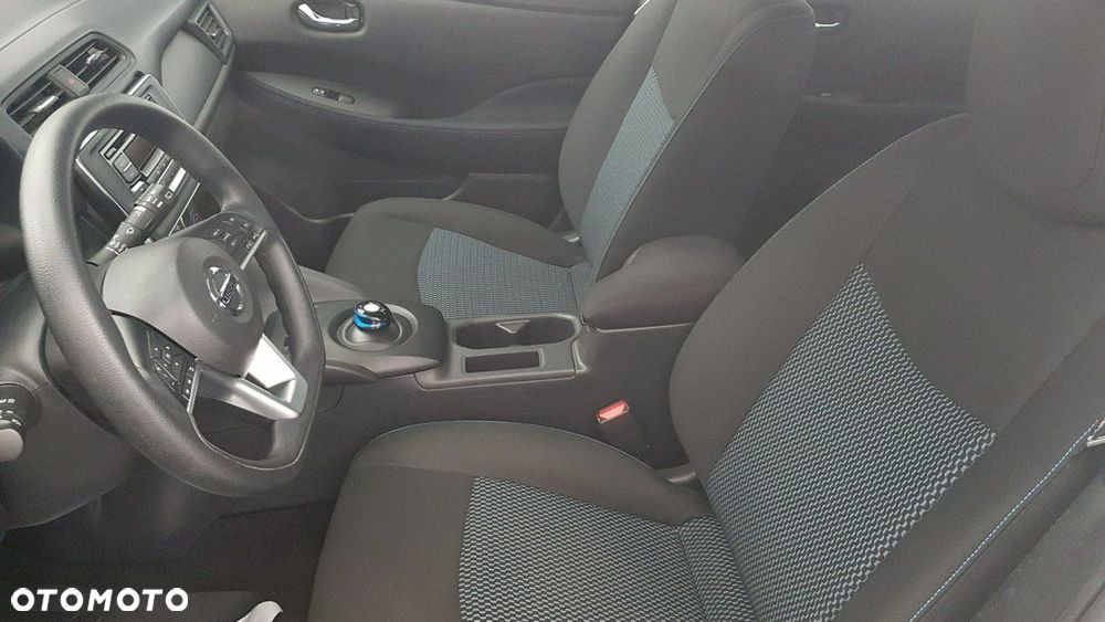 Nissan Leaf - 13