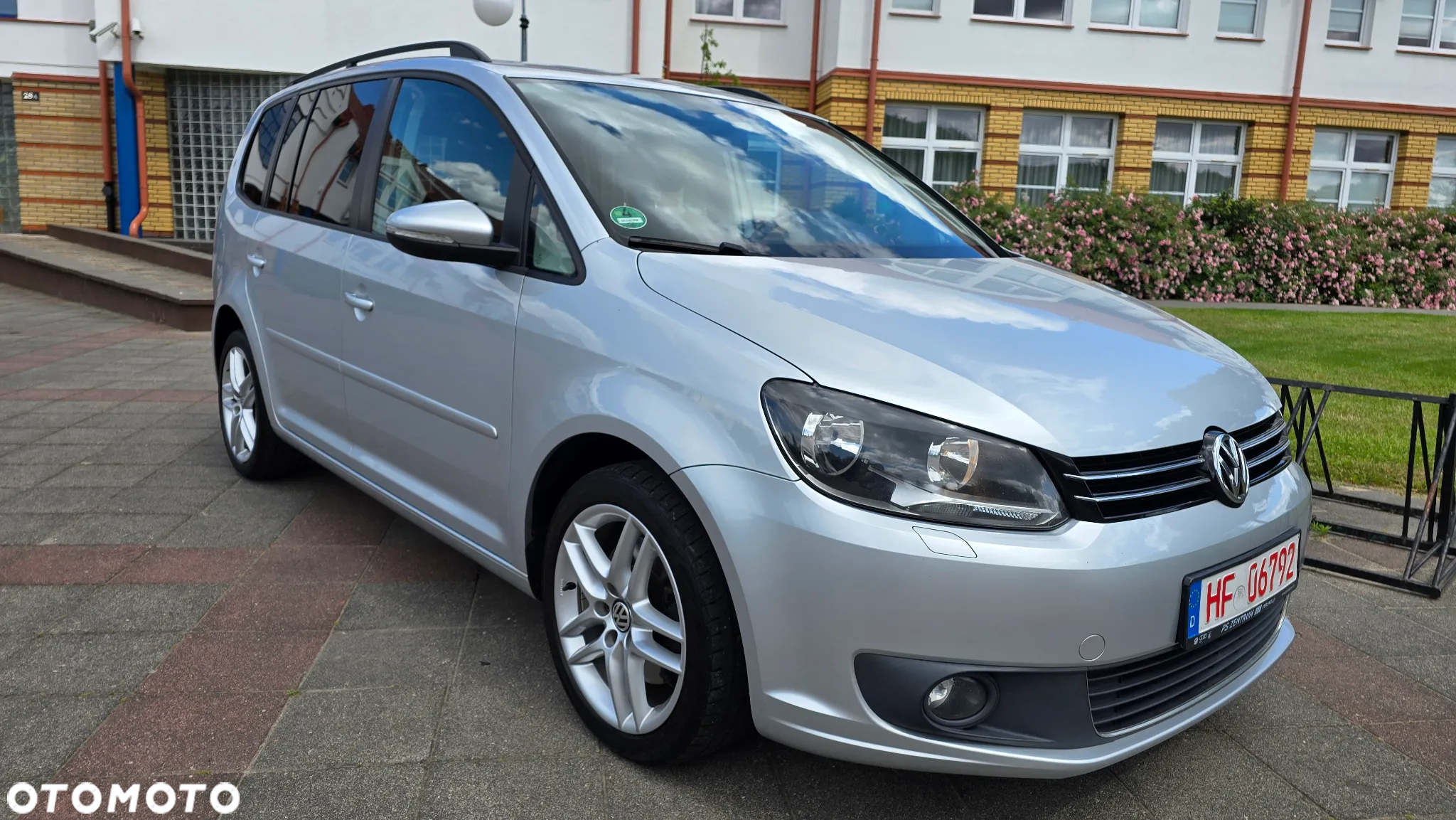Volkswagen Touran 2.0 TDI DPF BlueMotion Technology Comfortline - 2