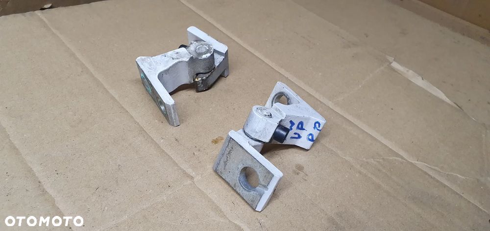 Zawias zawiasy drzwi prawy przód para VW UP 7N0831402 - 3