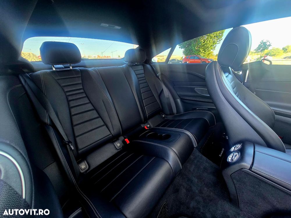 Mercedes-Benz E 300 - 10