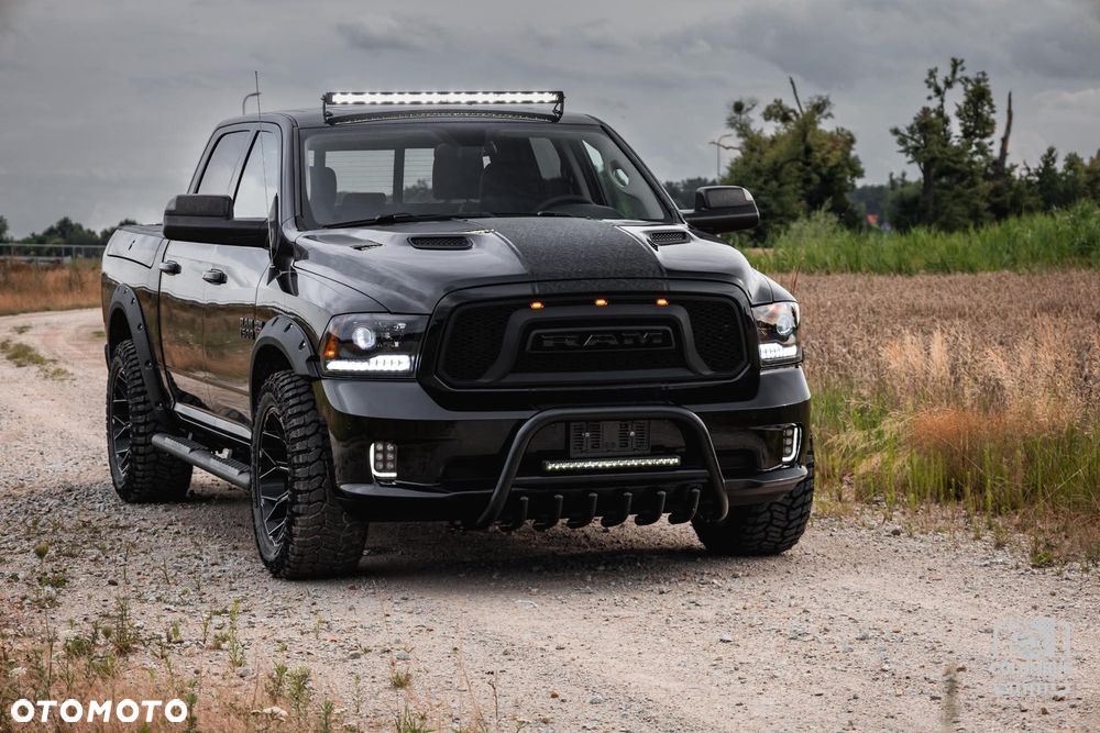 RAM 1500 Crew Cab Sport - 11