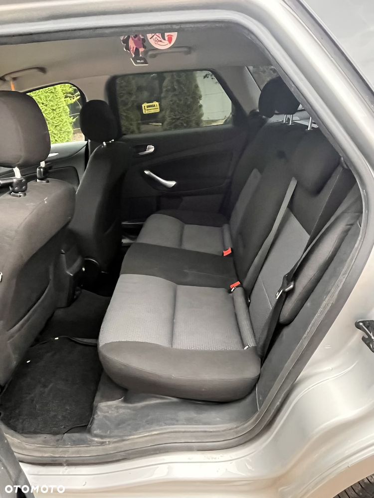 Ford Mondeo 1.8 TDCi Titanium - 19