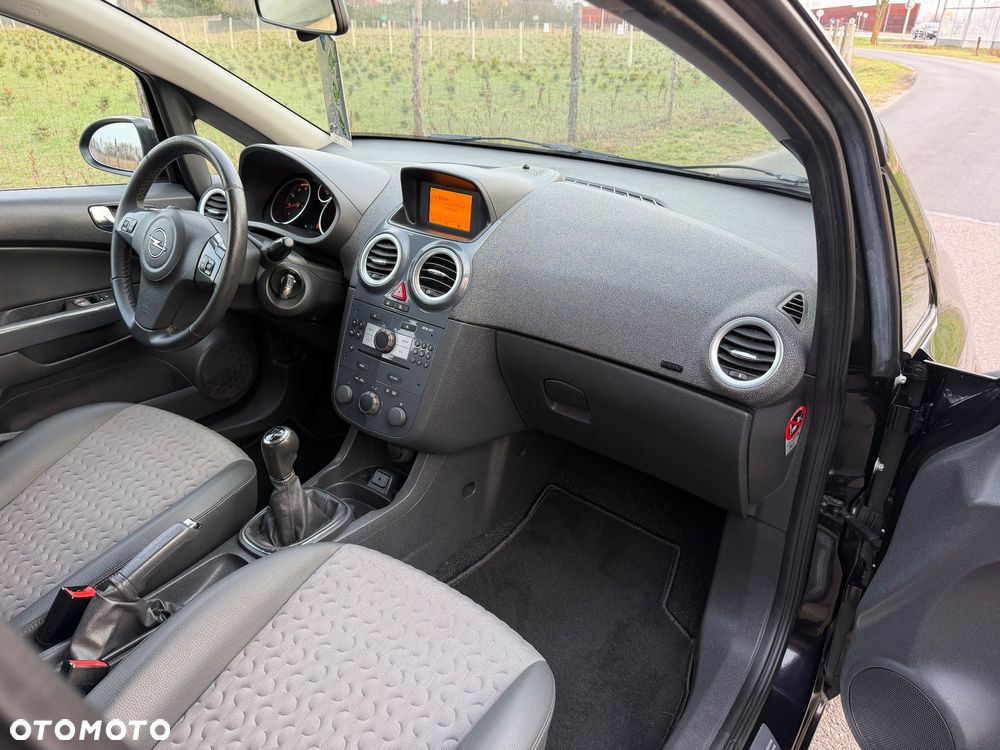 Opel Corsa 1.4 16V Active - 8