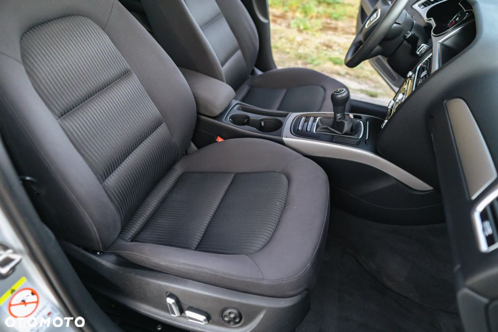 Audi A4 Limousine - 28