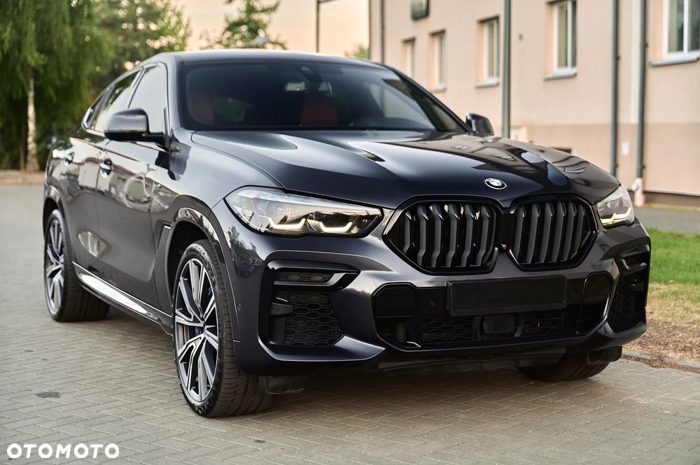 BMW X6 M50i - 15