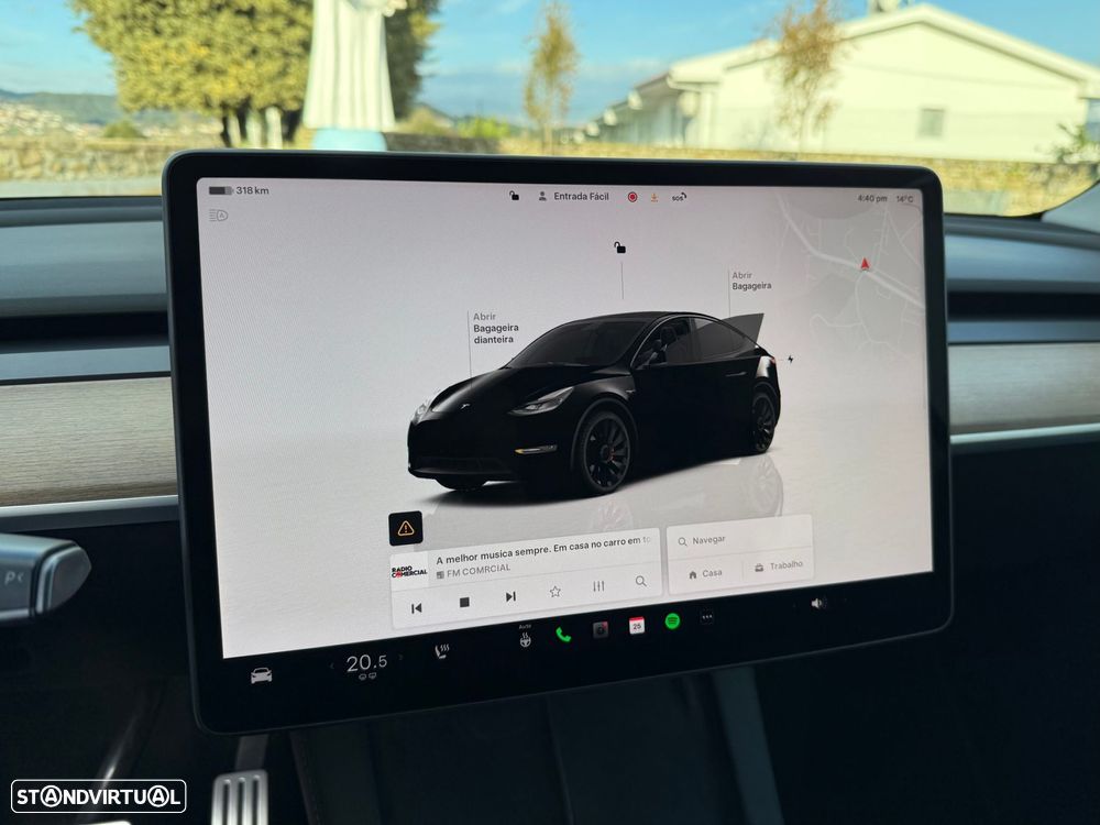 Tesla Model Y Performance Dual Motor AWD - 14
