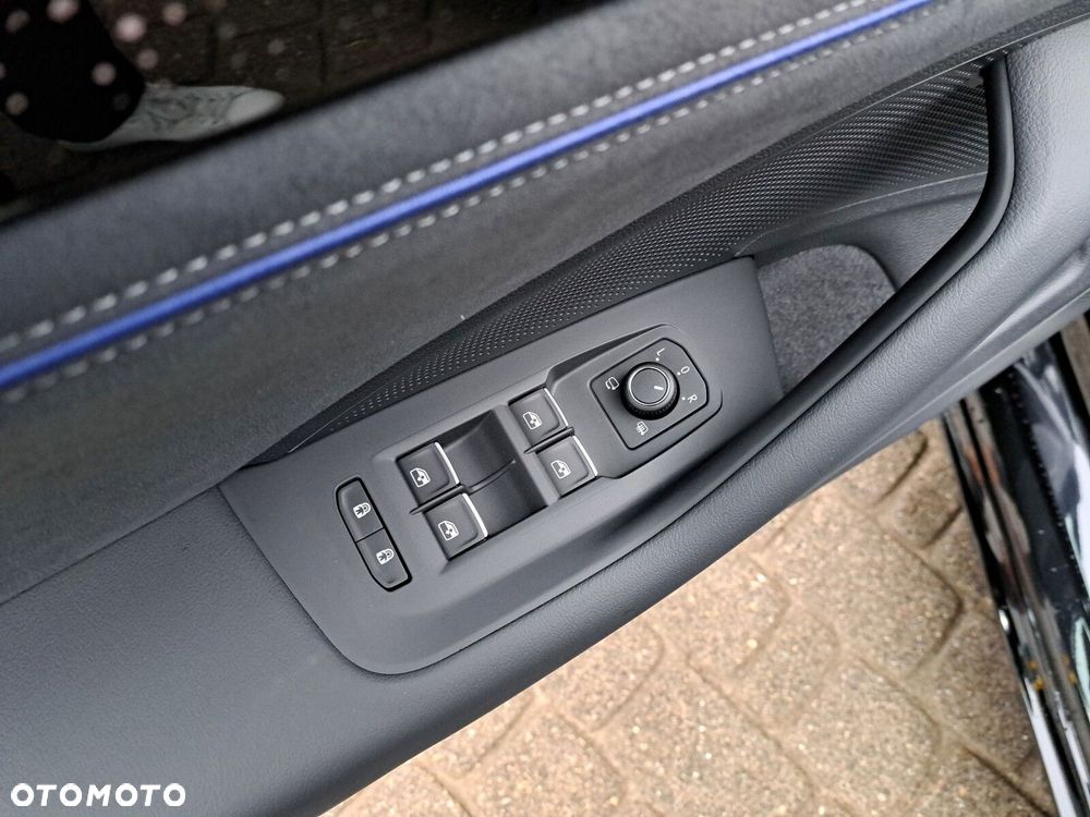 Volkswagen Passat Variant 2.0 TSI R-Line Plus DSG - 14