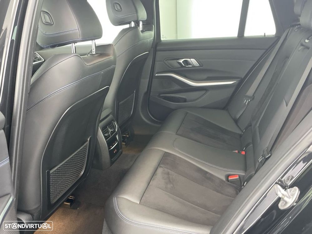 BMW 320 d Touring Pack M Auto - 12