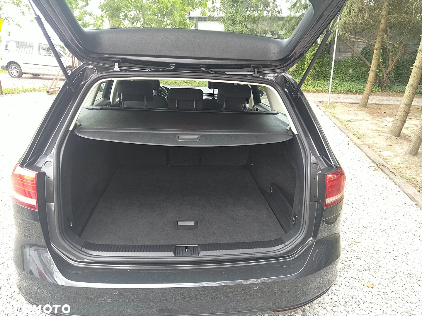 Volkswagen Passat 2.0 TDI BMT Comfortline DSG - 26