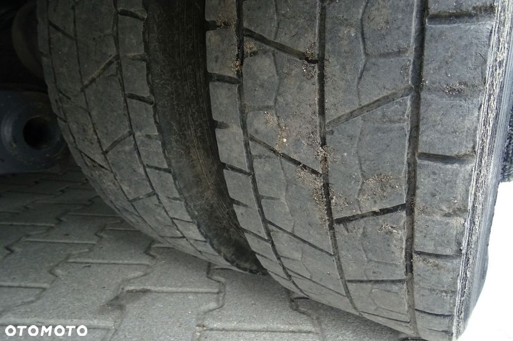 Mercedes-Benz Atego 1218 Euro 6 tylko 272 tys.km! kontener 18p winda - 38
