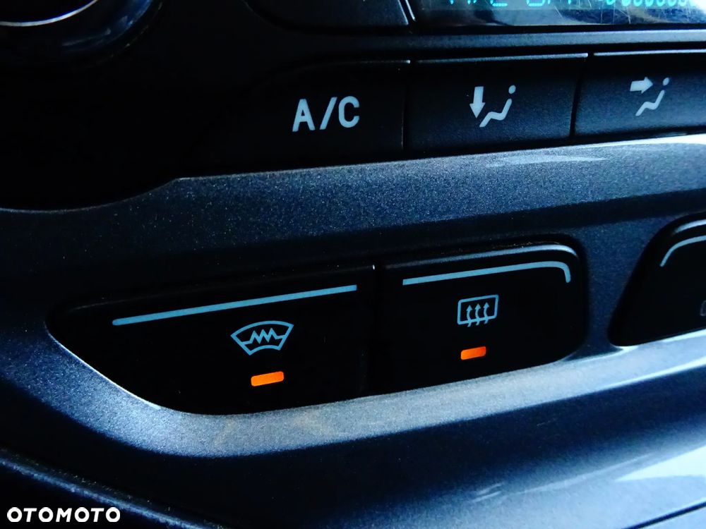 Ford Focus - 11