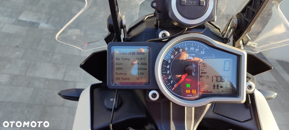 KTM Adventure - 13