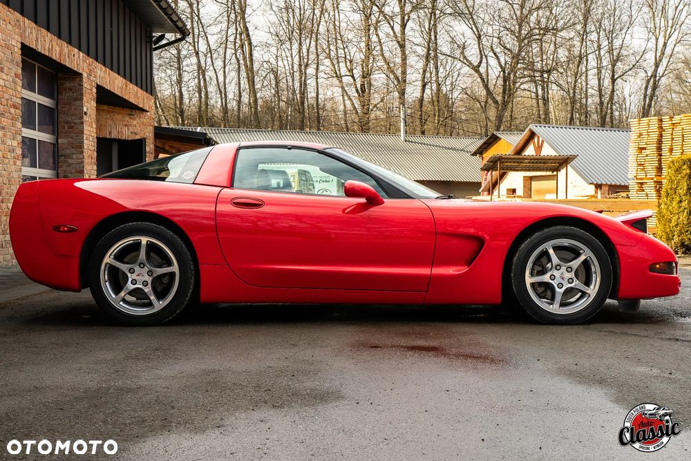 Chevrolet Corvette - 3