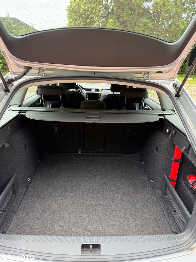 Skoda Octavia 2.0 TDI Style DSG - 26