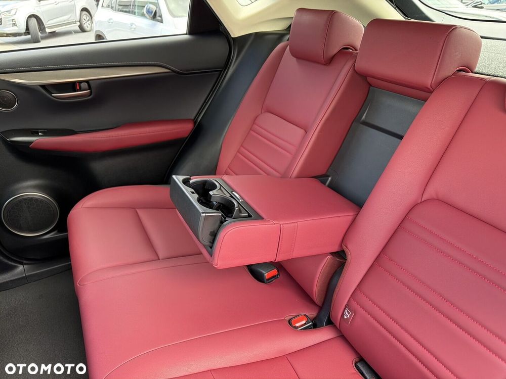 Lexus NX 300h F Impression AWD - 27
