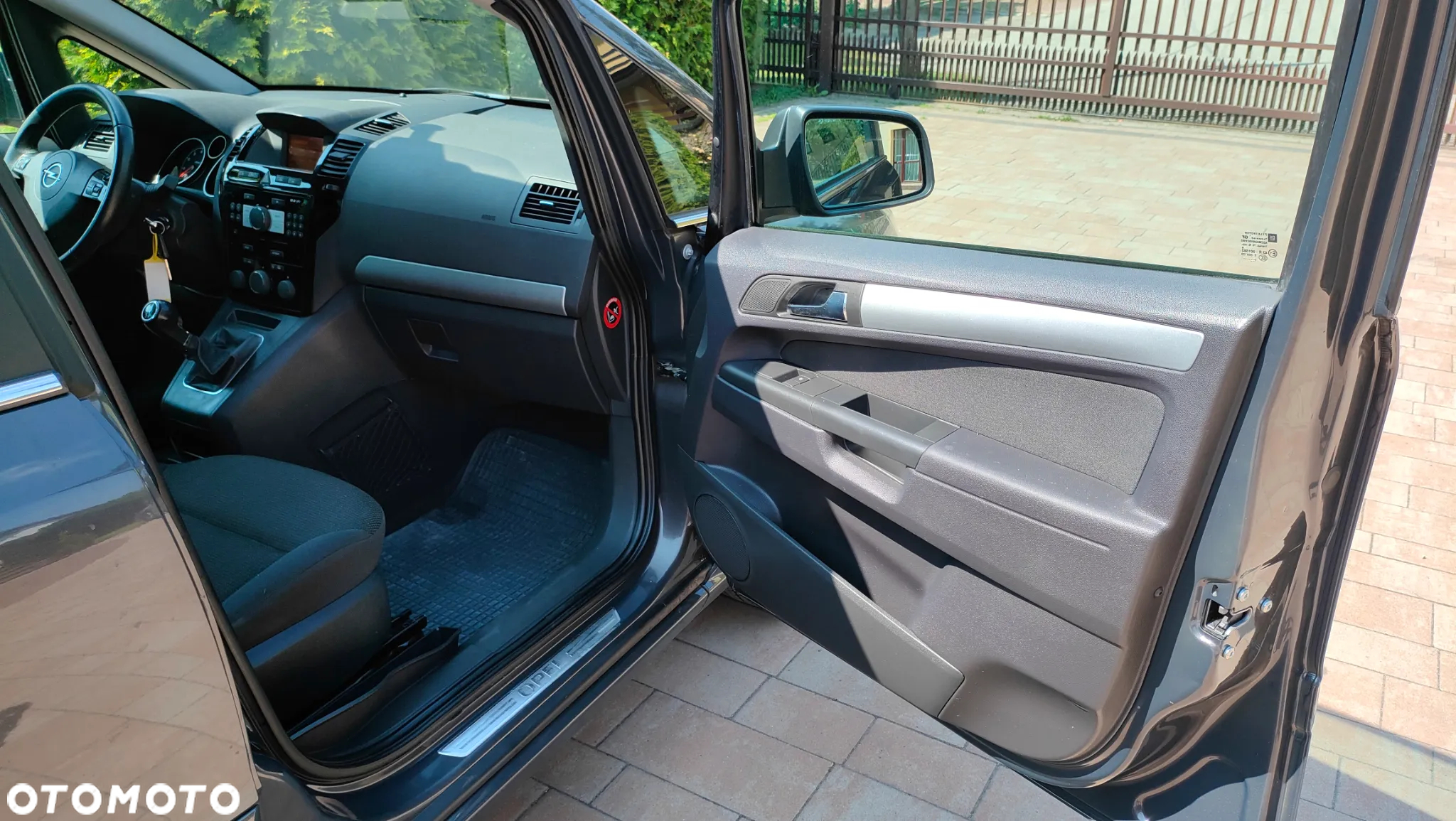 Opel Zafira 1.8 Cosmo - 10
