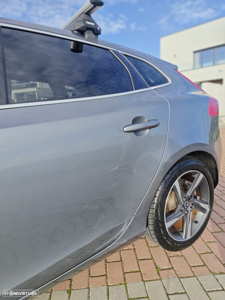 Volvo V40 D2 R Design - 20