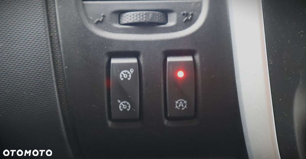 Renault Trafic - 26
