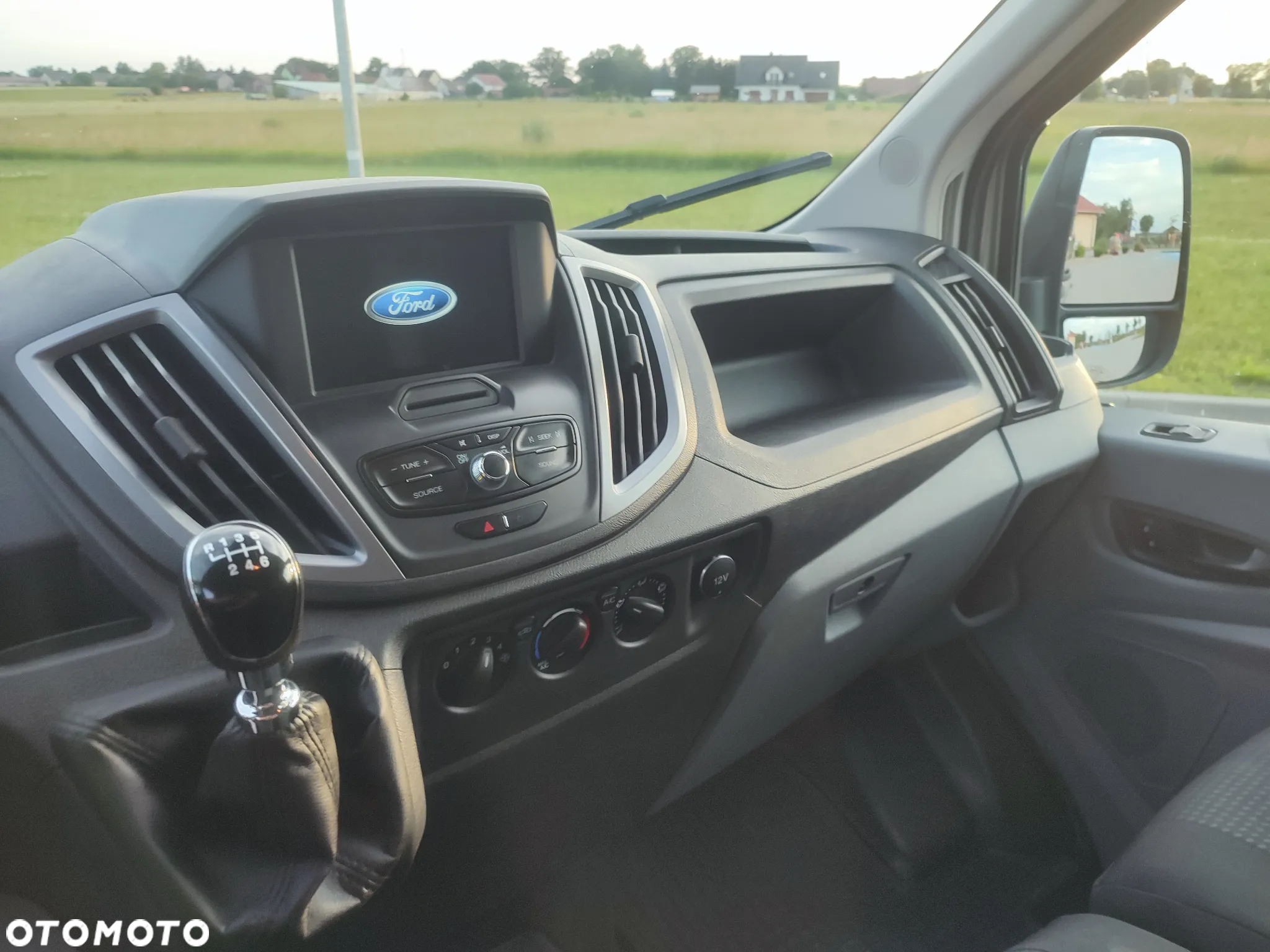 Ford Transit - 10