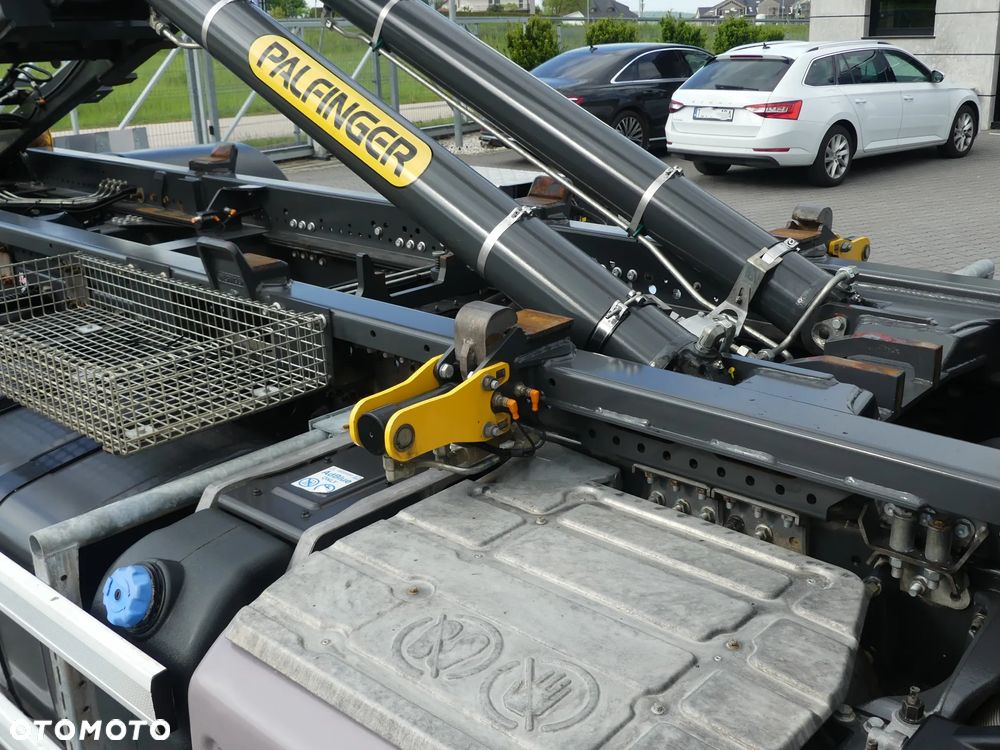 Renault C380 / HAKOWIEC PALFINGER 15t / RETARDER / IDEALNY STAN / - 3