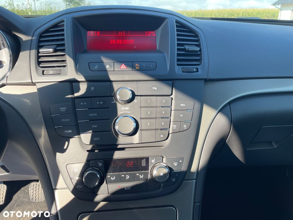 Opel Insignia 2.0 CDTI Sports Tourer Design Edition - 11