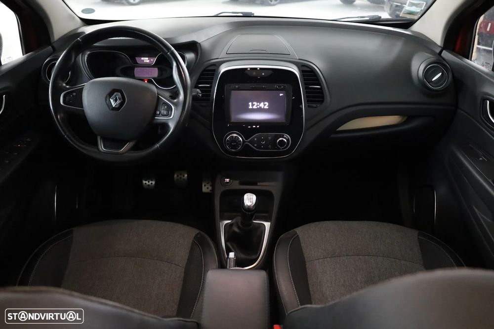 Renault Captur 1.3 TCe Exclusive - 17