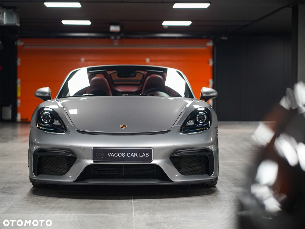 Porsche 718 Spyder - 9