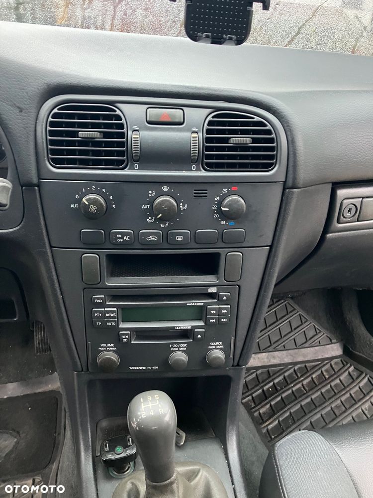 Volvo V40 1.9D - 11