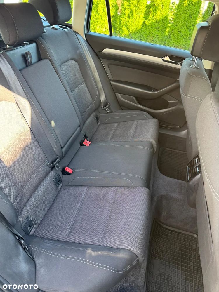 Volkswagen Passat Variant 2.0 TDI BMT Comfortline - 15